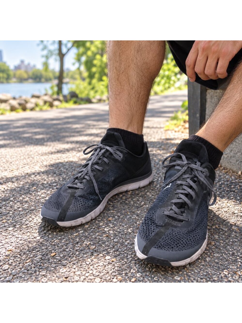 On Running Mens Cloudflow 4 Mesh Sz 8 Black/Asphalt